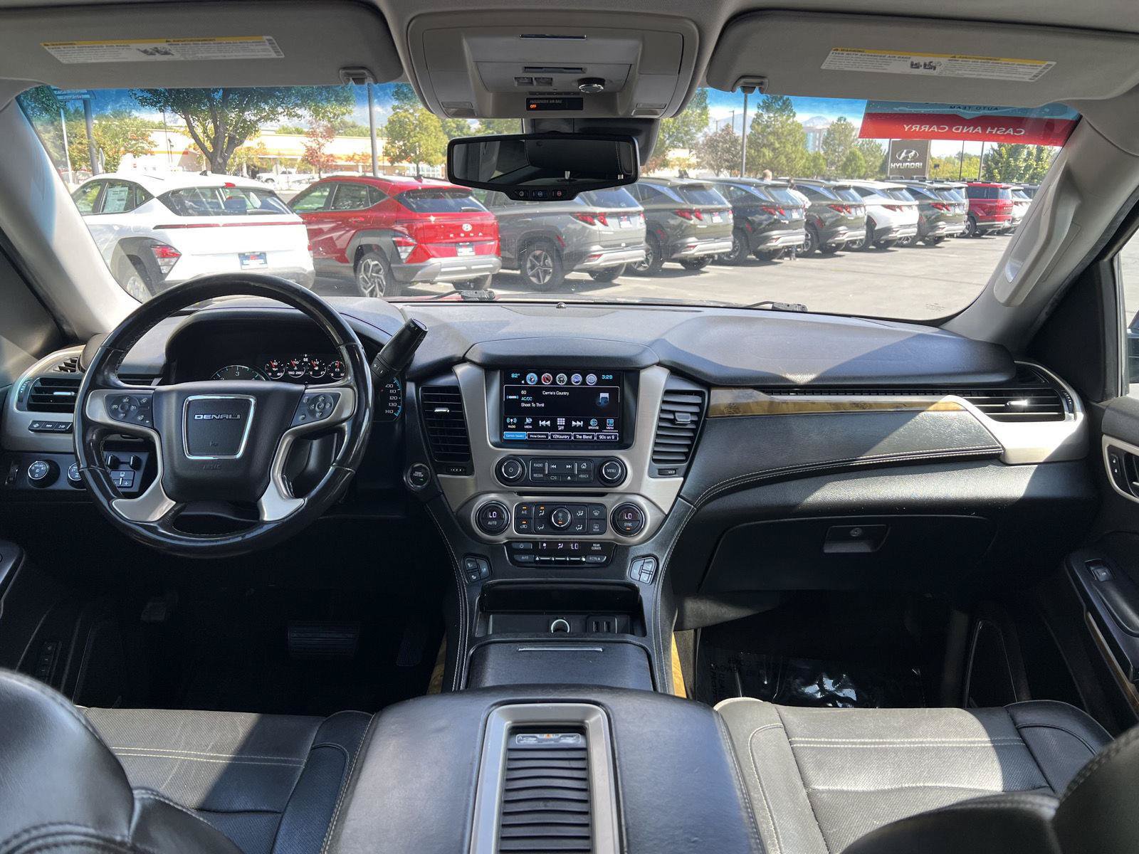 Used 2017 GMC Yukon XL Denali w/ Open Road Package AWD/4WD image 31