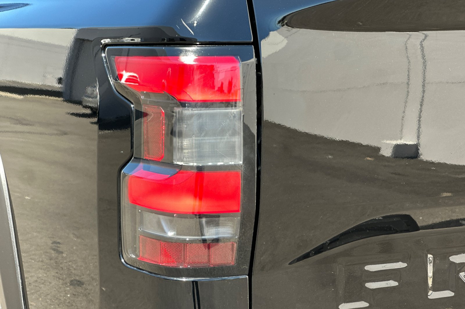 Used 2022 Nissan Frontier PRO-4X w/ Off-Road Protection Package AWD/4WD image 43