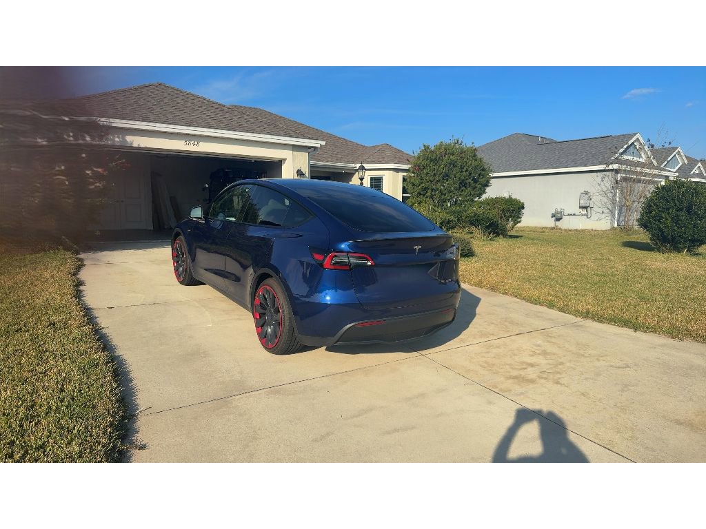 Used 2024 Tesla Model Y Performance image 4