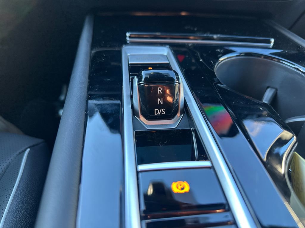 New 2026 Volkswagen Atlas Cross Sport SEL Premium R-Line image 12