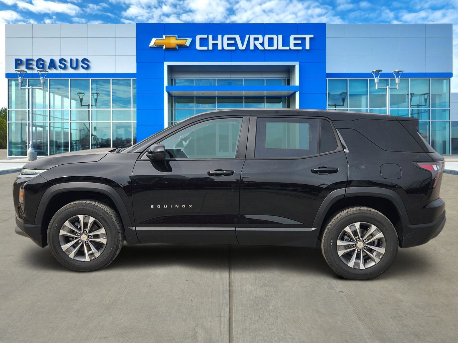 New 2026 Chevrolet Equinox LT w/ Convenience Package II image 3