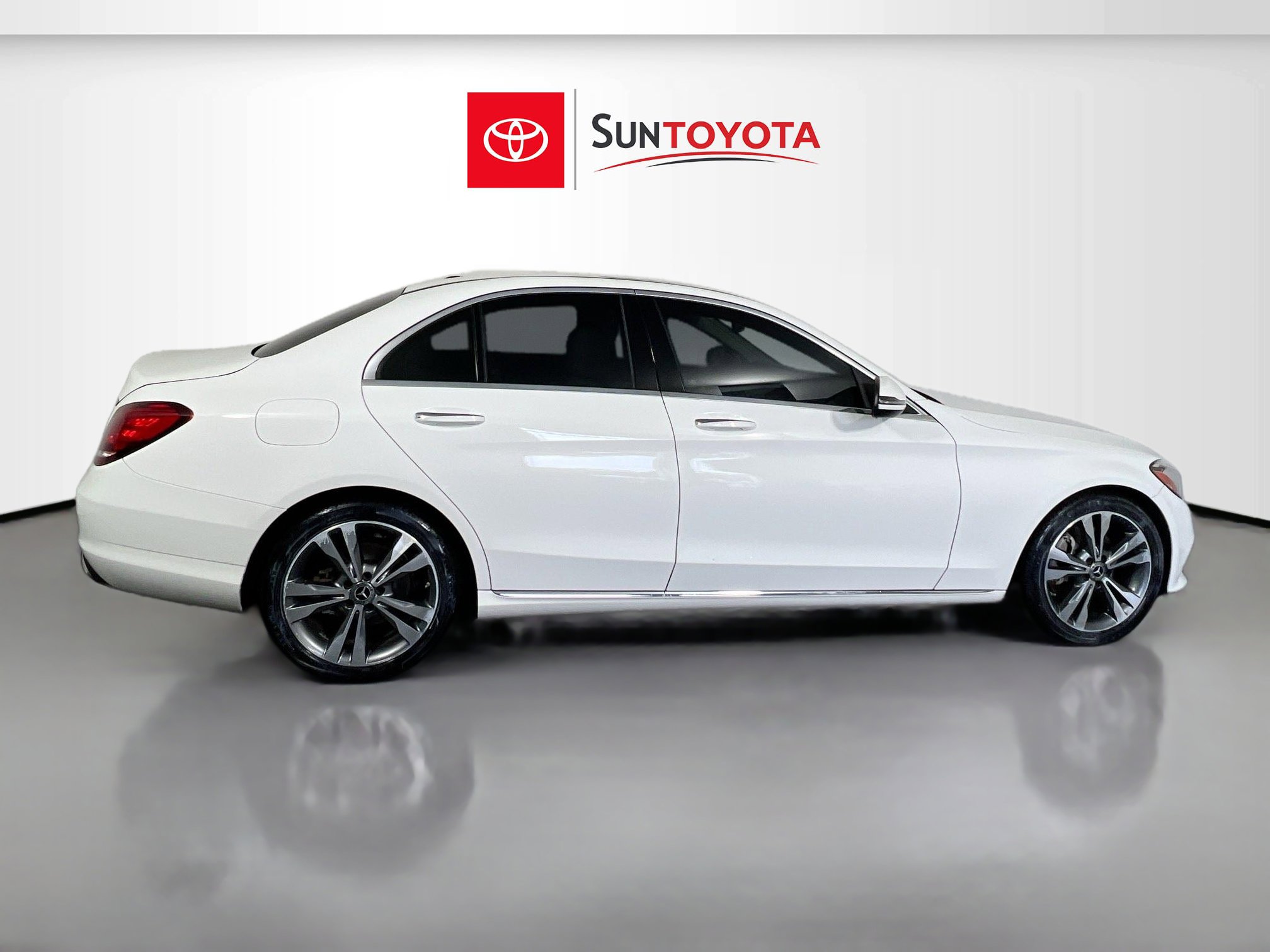 Used 2021 Mercedes-Benz C 300 Sedan image 2