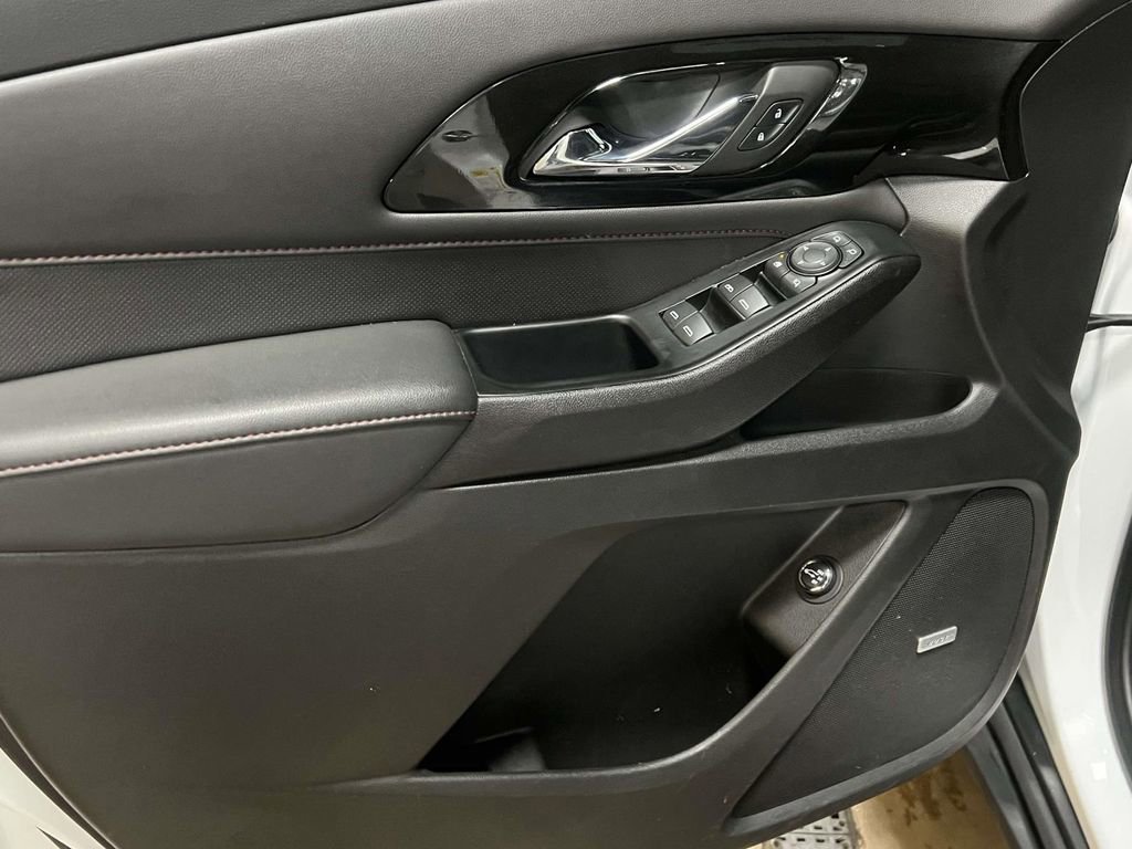 Certified 2023 Chevrolet Traverse RS w/ LPO, Floor Liner Package image 12