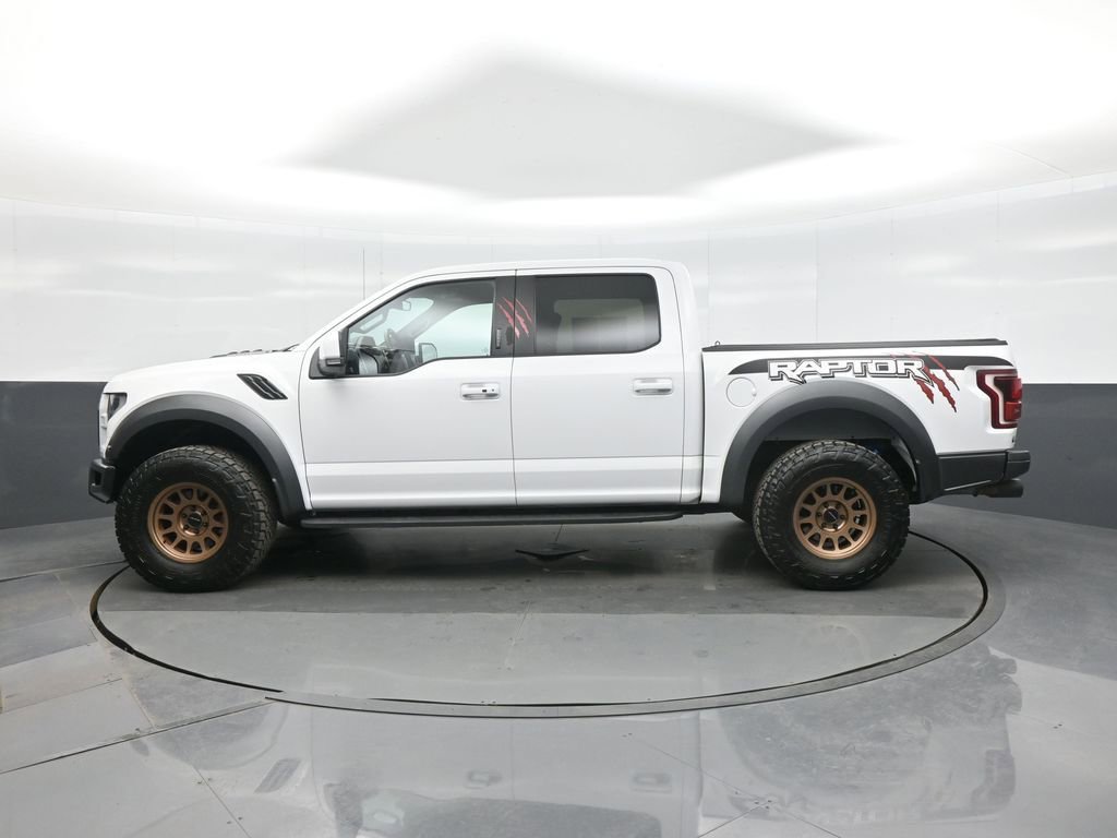 Used 2018 Ford F150 Raptor w/ Equipment Group 802A Luxury image 4