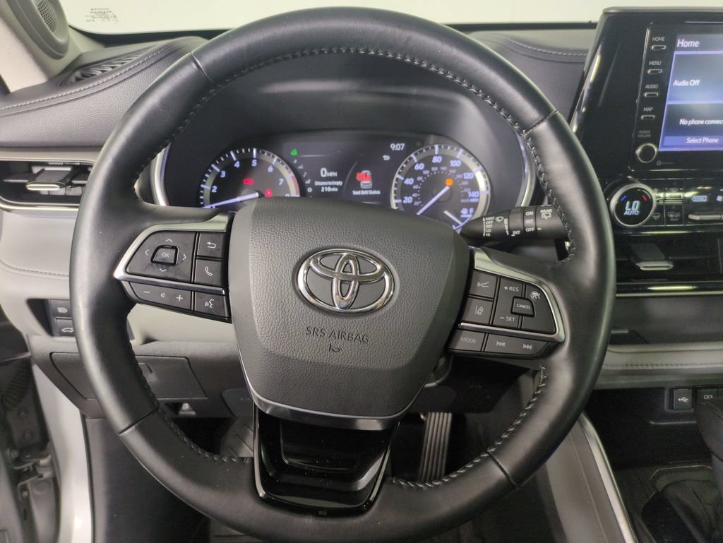 Used 2020 Toyota Highlander Limited AWD/4WD image 17