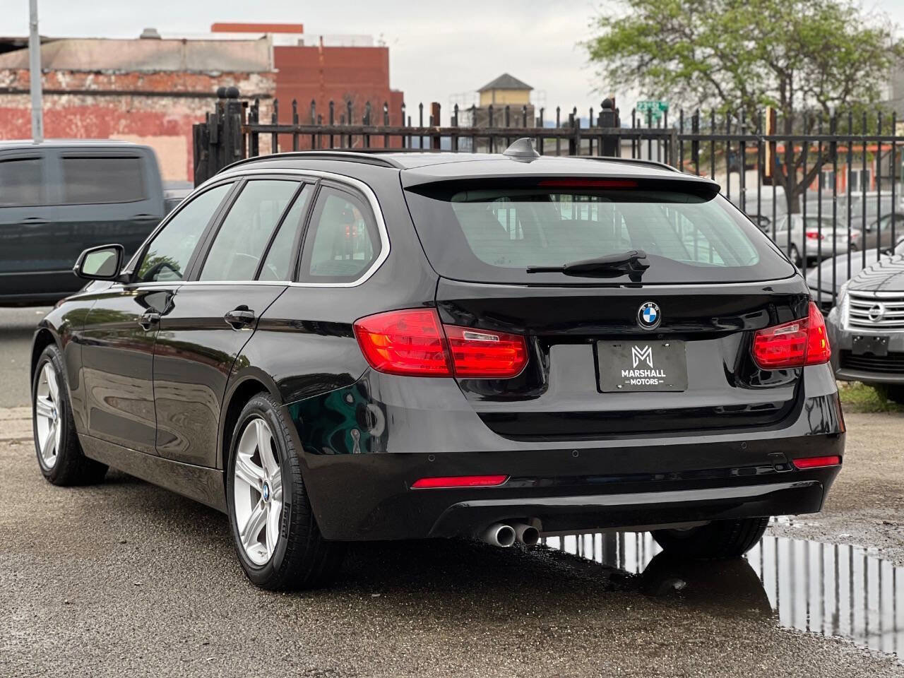 Used 2015 BMW 328i xDrive Wagon image 4