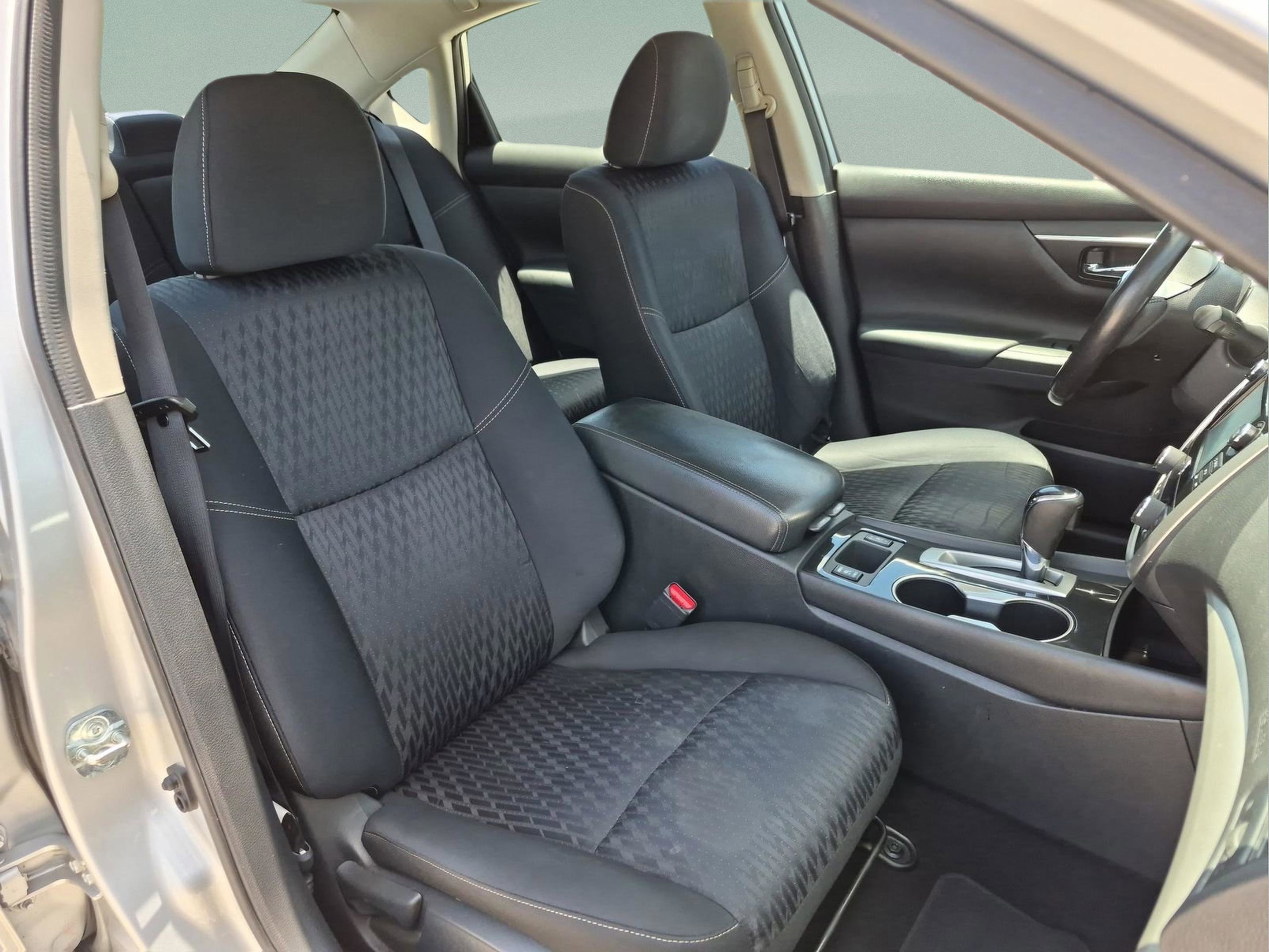 Used 2018 Nissan Altima 2.5 SV w/ 2.5 SV Technology Package FWD image 19