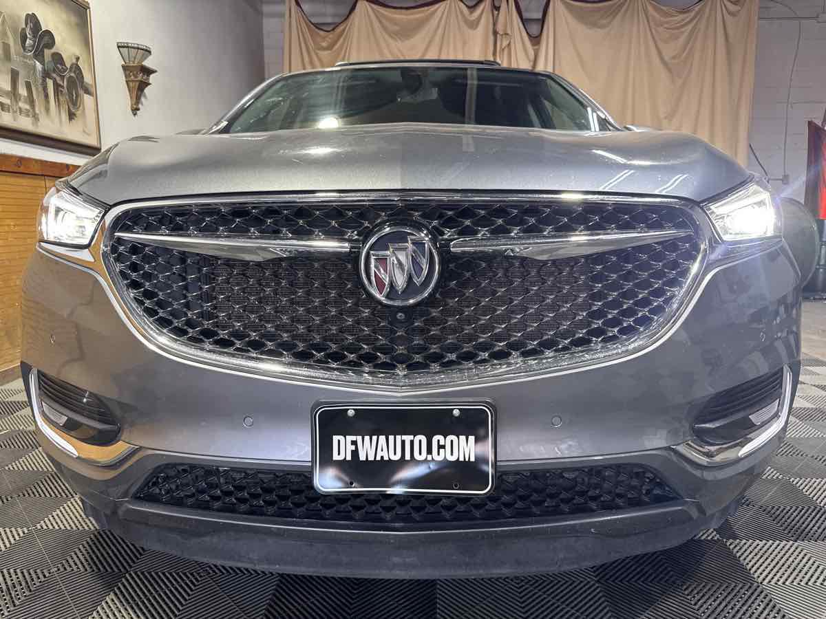 Used 2020 Buick Enclave Avenir FWD image 3