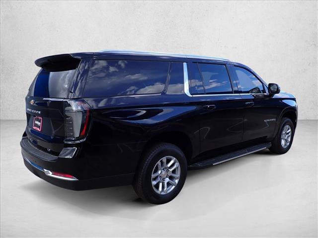 New 2026 Chevrolet Suburban LT w/ Comfort Package AWD/4WD image 4