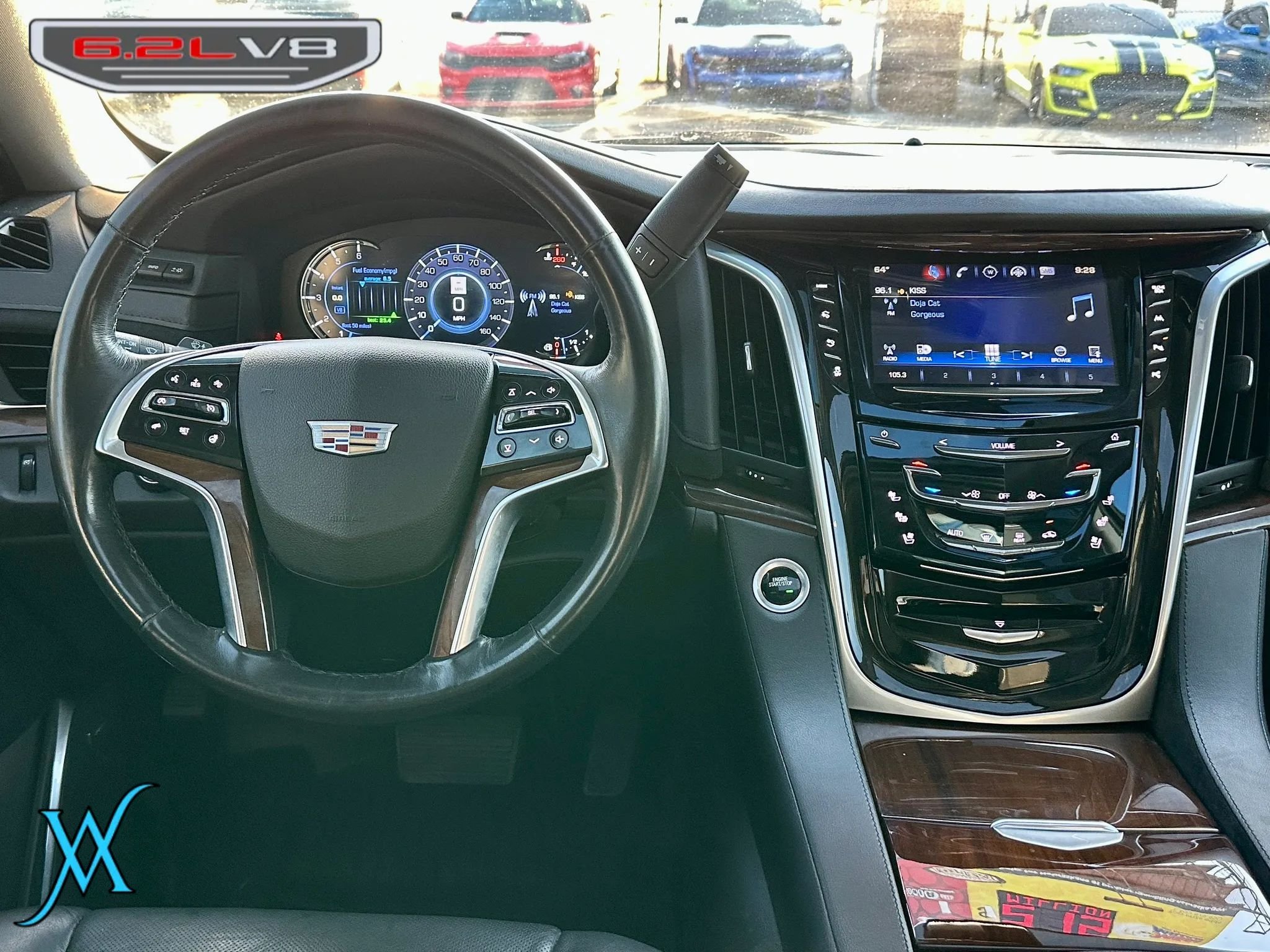 Used 2020 Cadillac Escalade Luxury AWD/4WD image 30