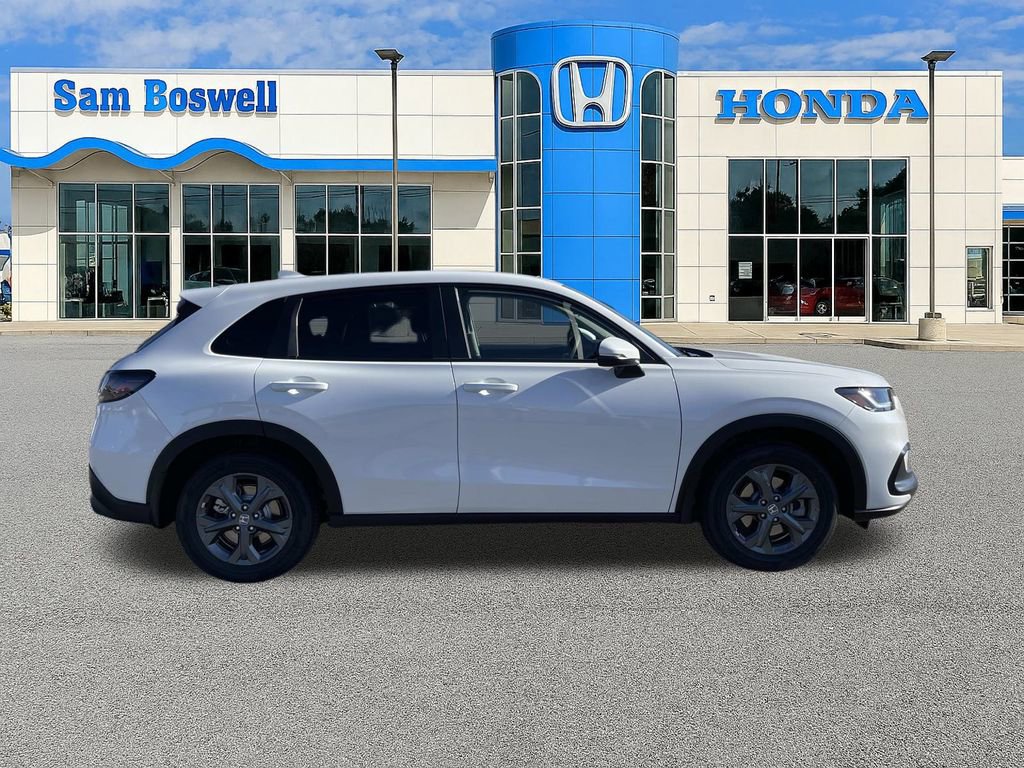 New 2026 Honda HR-V LX image 2