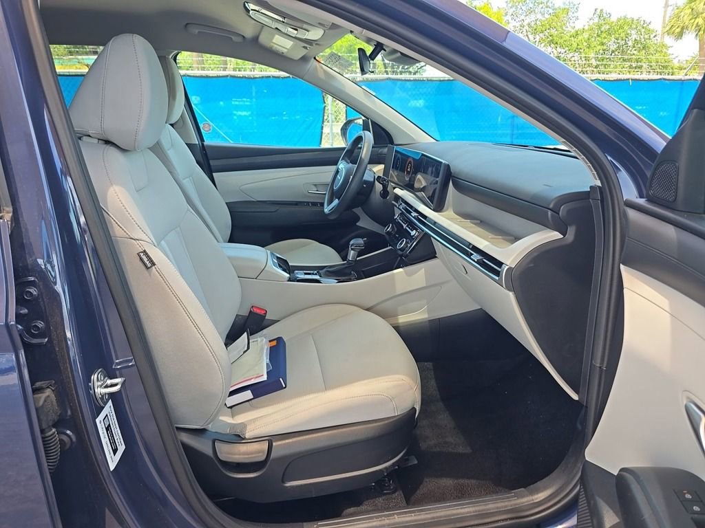 Used 2025 Hyundai Tucson SEL FWD image 8