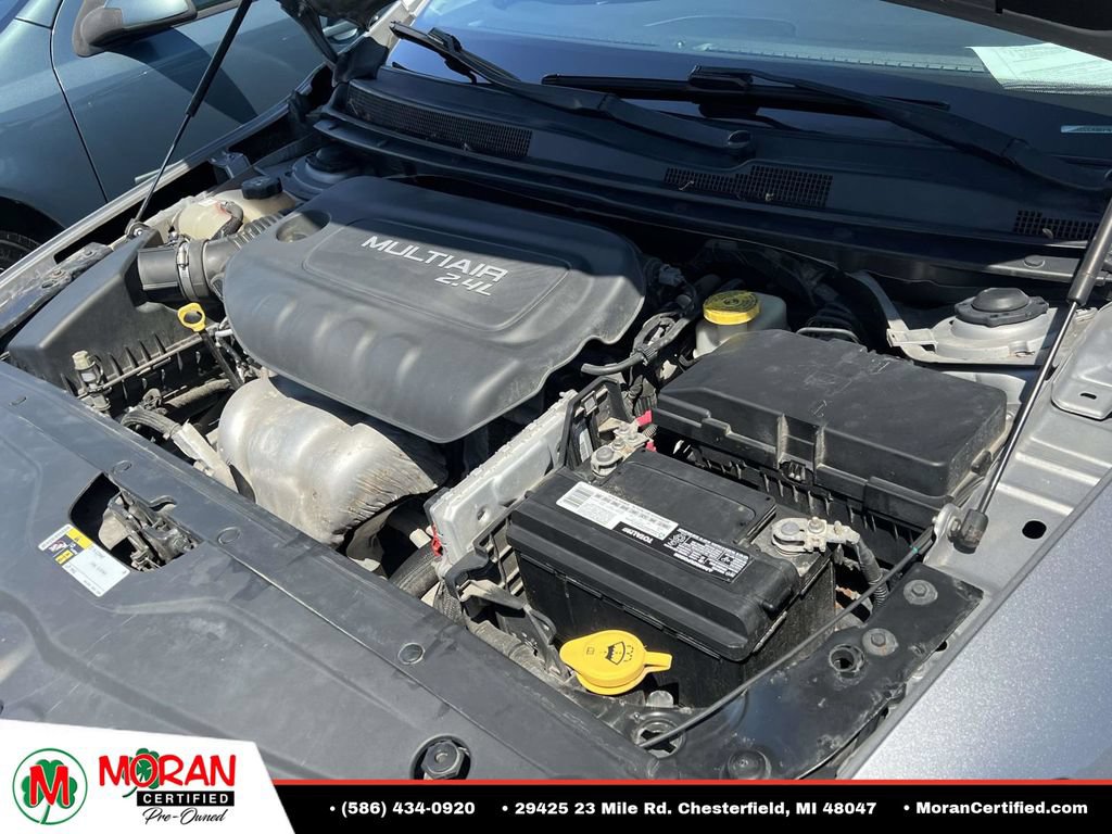 Used 2015 Chrysler 200 Limited FWD image 10