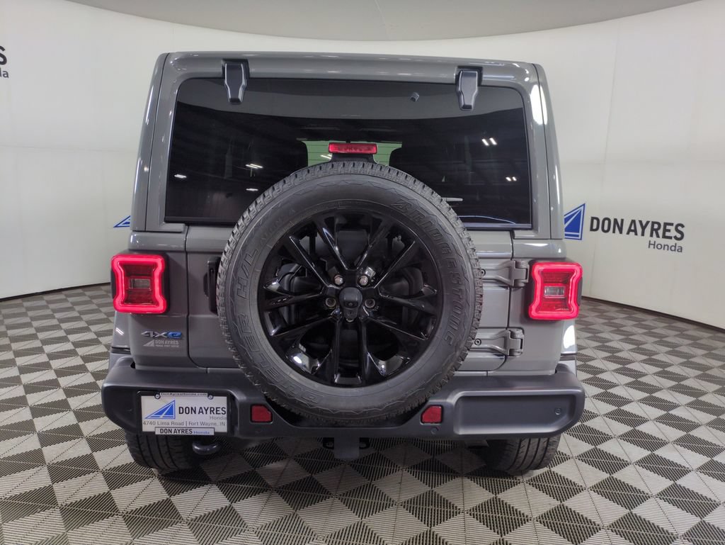 Used 2021 Jeep Wrangler Unlimited Sahara w/ Cold Weather Group AWD/4WD image 4