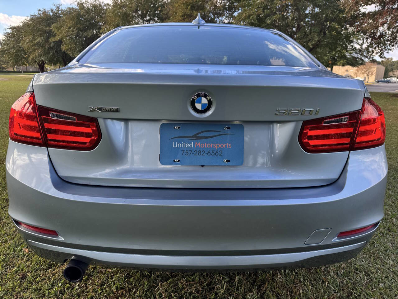Used 2014 BMW 320i xDrive Sedan image 7