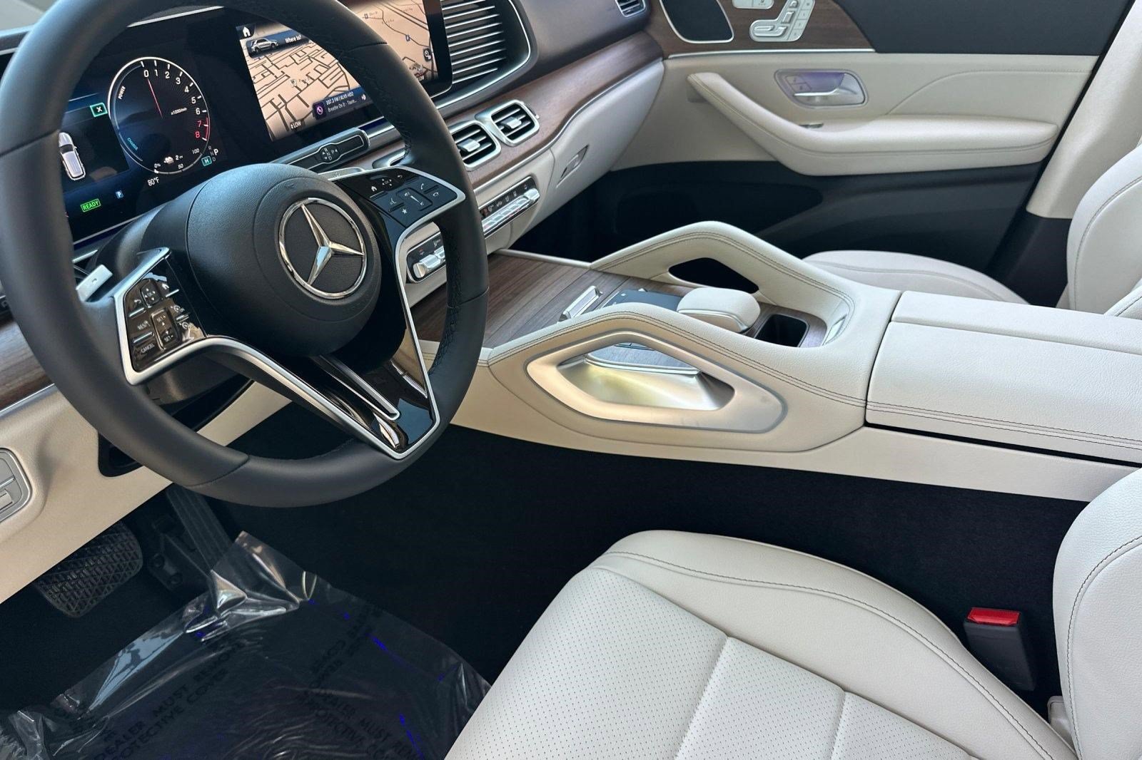 New 2026 Mercedes-Benz GLE 450e 4MATIC image 4