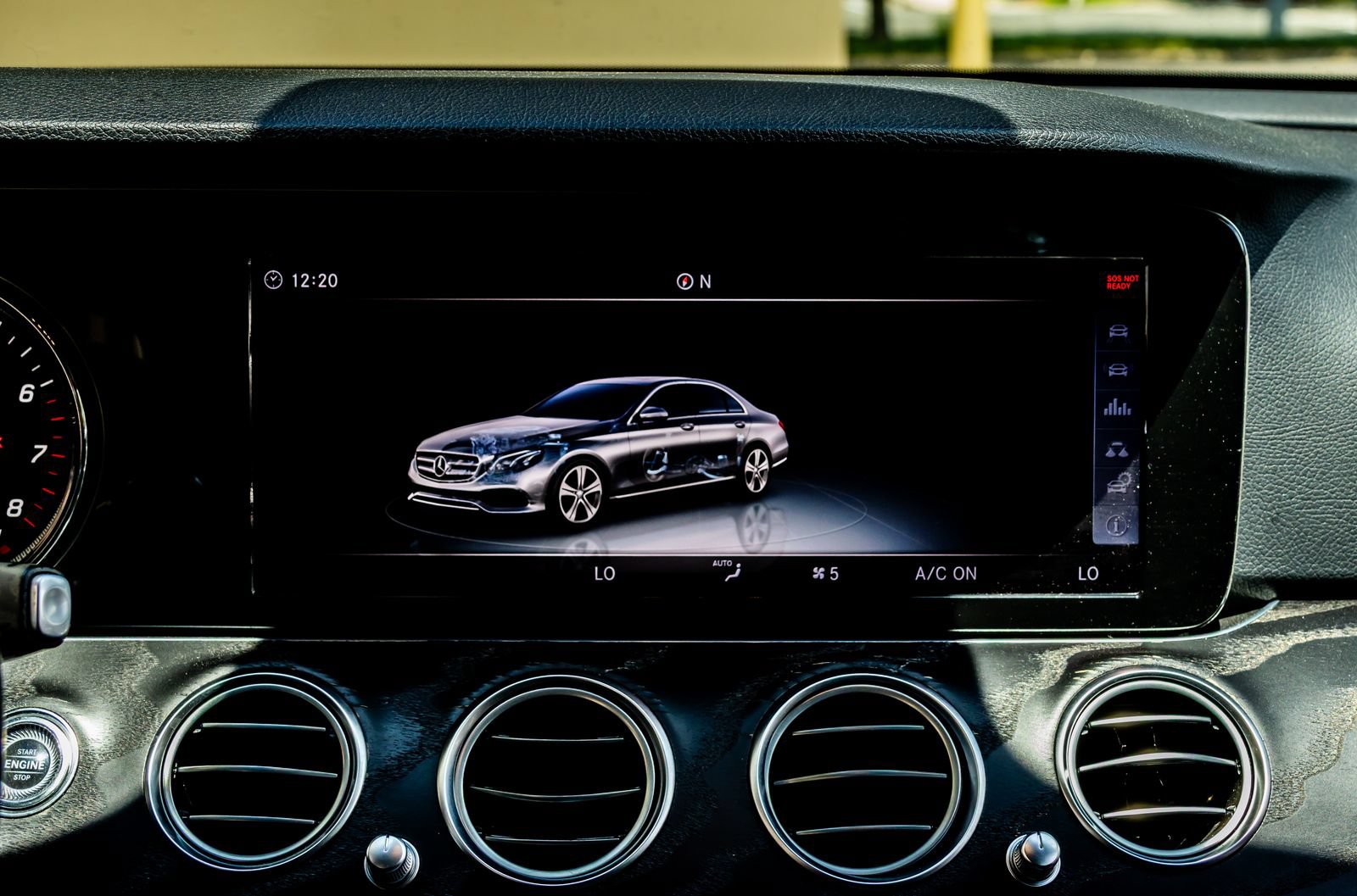 Used 2018 Mercedes-Benz E 300 4MATIC image 15
