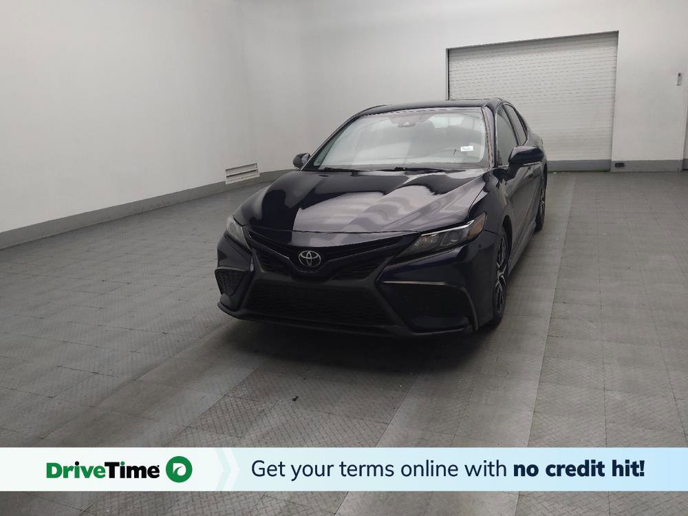 Used 2022 Toyota Camry SE image 1