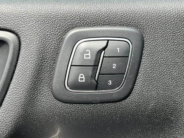 Used 2022 Ford Escape Titanium AWD/4WD image 17