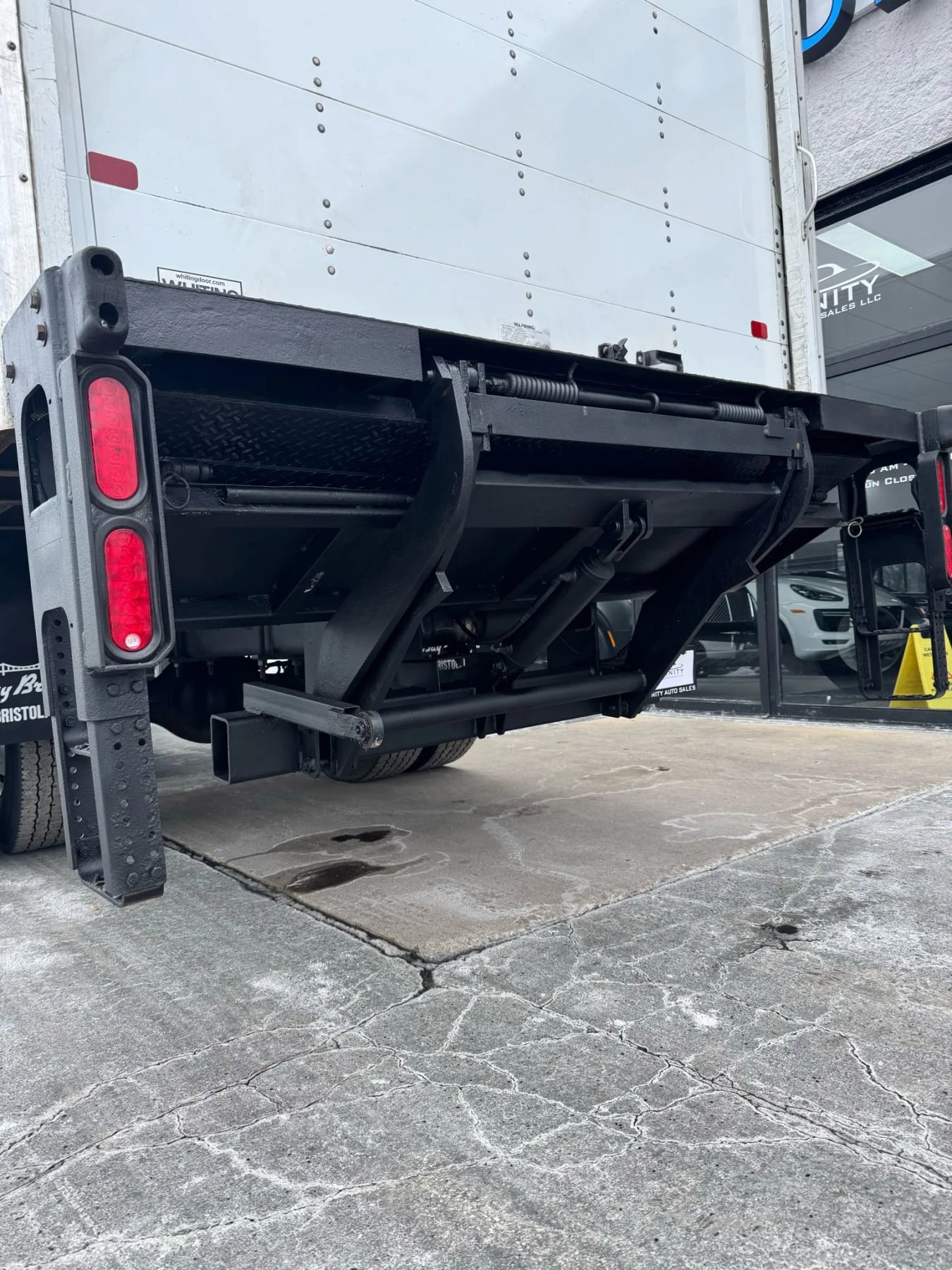Used 2022 Ford F650 2WD Regular Cab Super Duty image 50