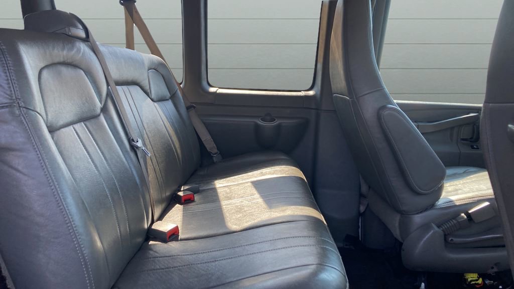 Used 2019 Chevrolet Express 2500 LS image 25