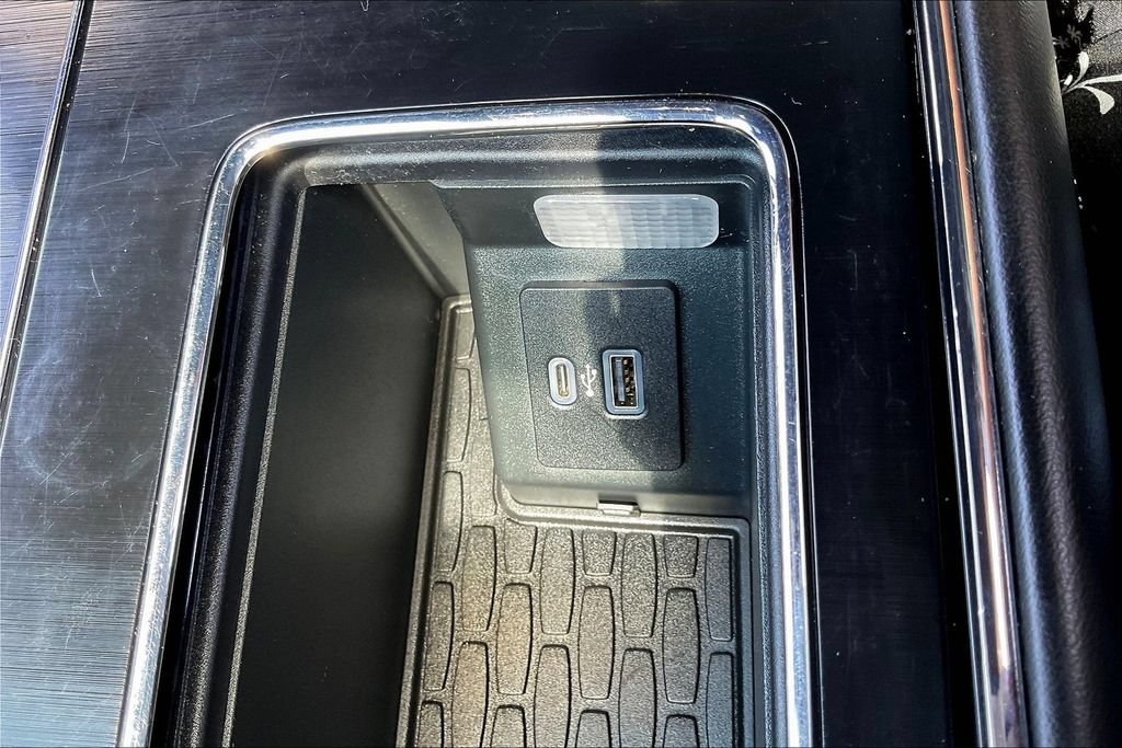Used 2020 Lincoln Aviator Reserve w/ Elements Package Plus AWD/4WD image 16