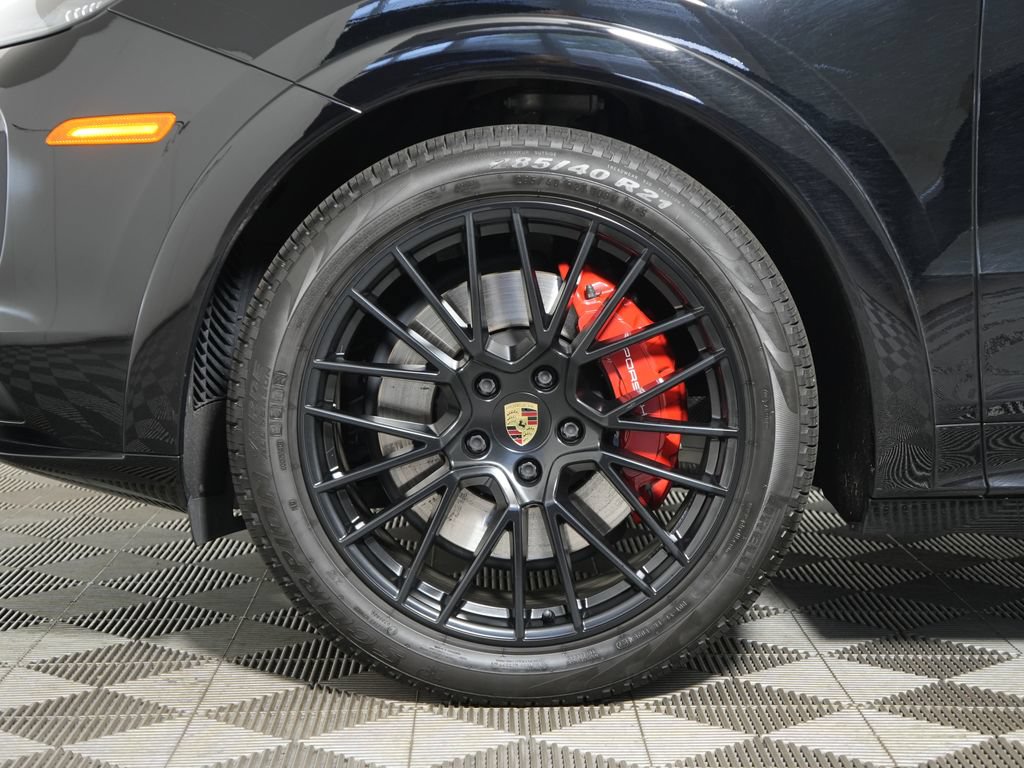 Certified 2021 Porsche Cayenne GTS AWD/4WD image 13