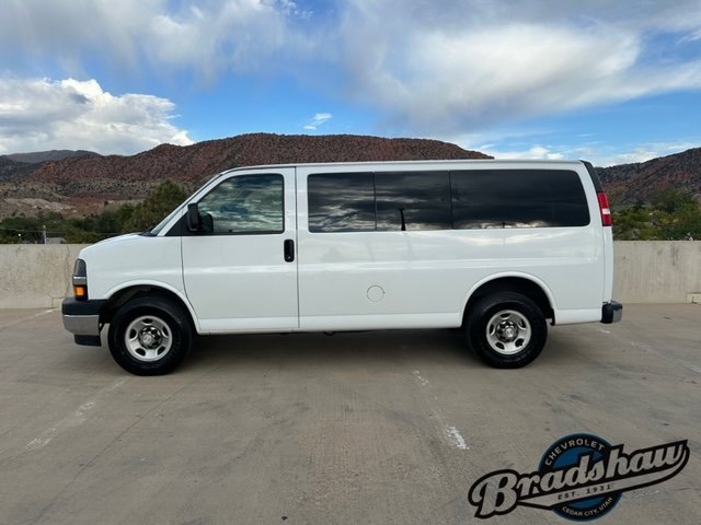 Used 2020 Chevrolet Express 2500 LT w/ LT Preferred Equipment Group image 4