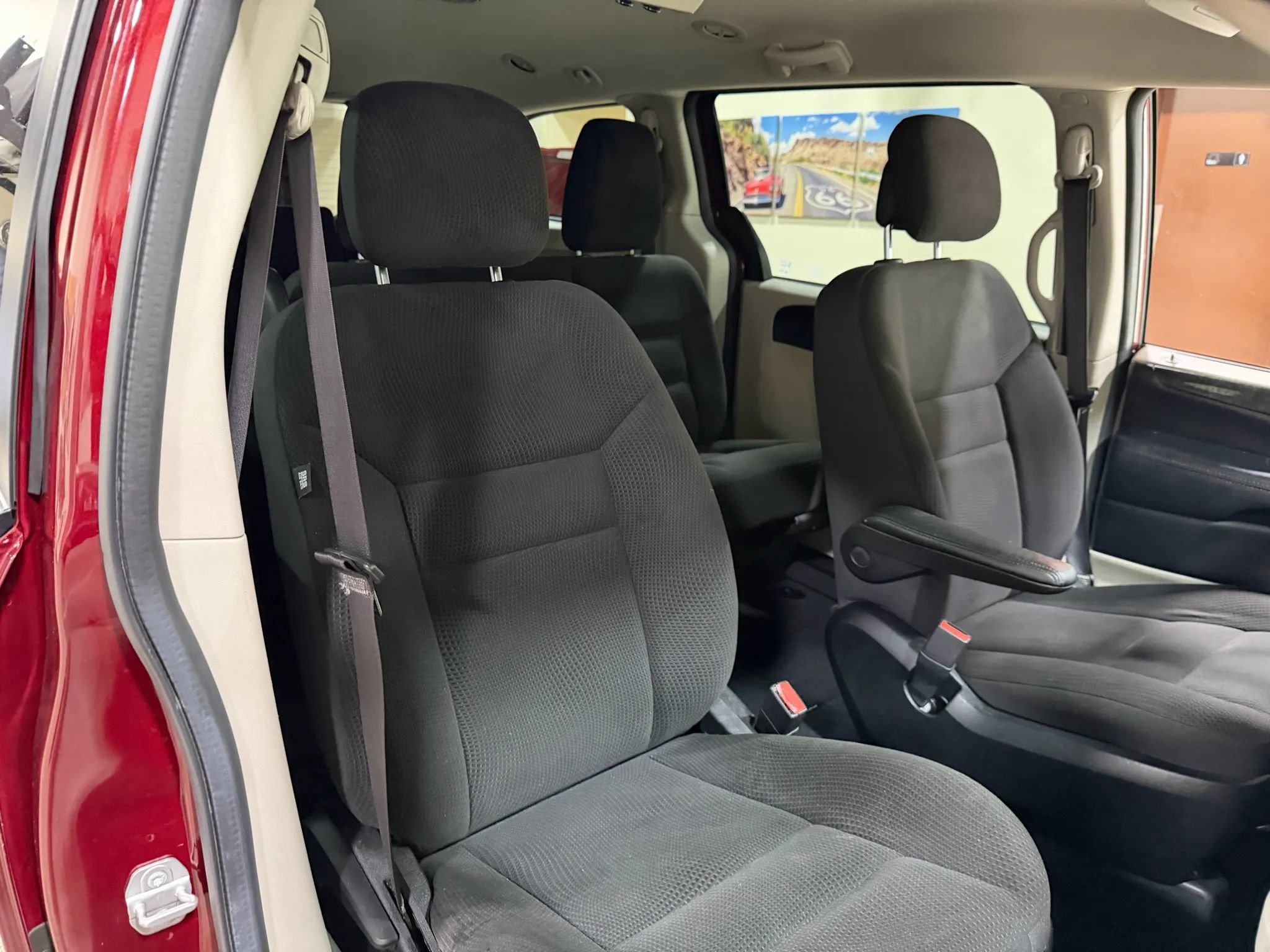 Used 2019 Dodge Grand Caravan SE image 40