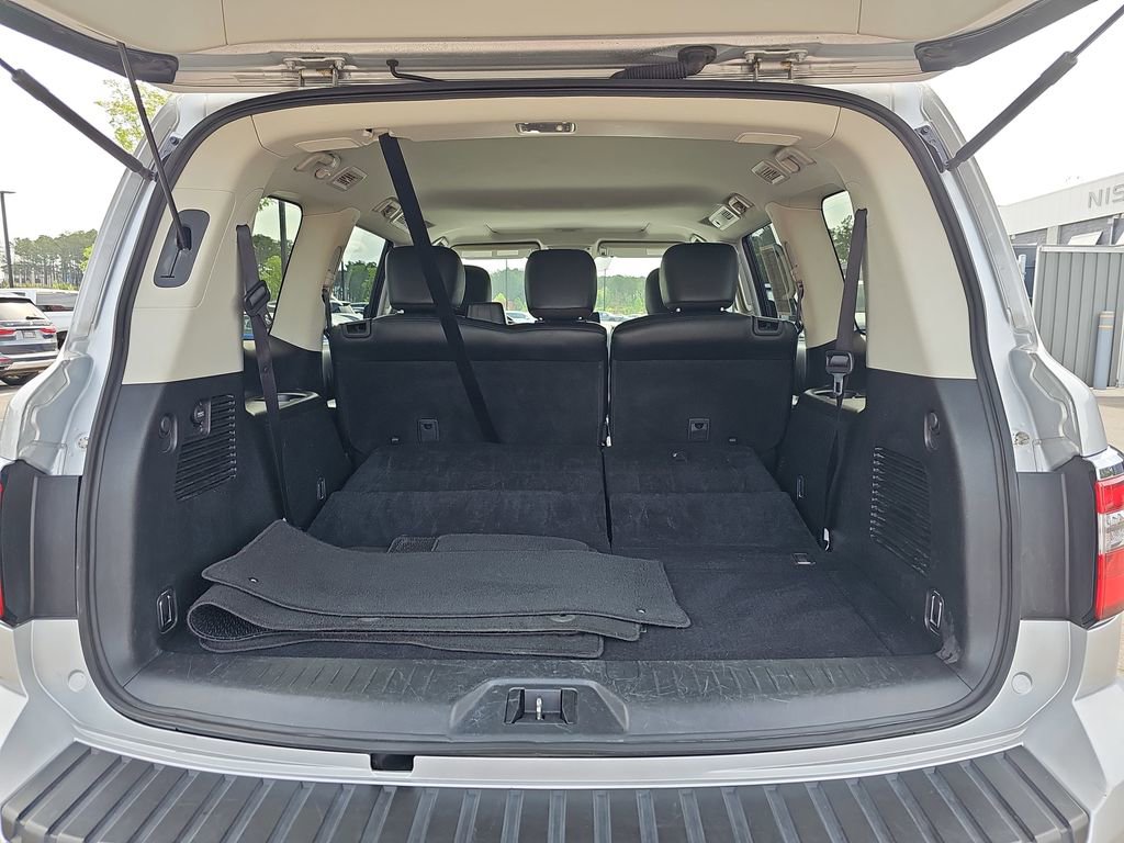 Used 2024 Nissan Armada SL AWD/4WD image 18
