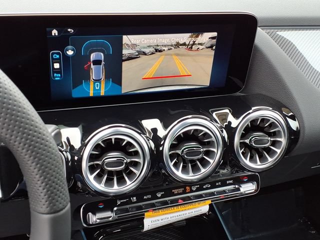 New 2026 Mercedes-Benz GLA 35 AMG 4MATIC image 6