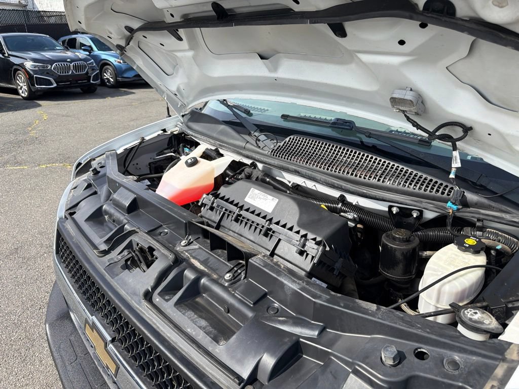 Used 2018 Chevrolet Express 3500 LT w/ LT Preferred Equipment Group RWD image 28