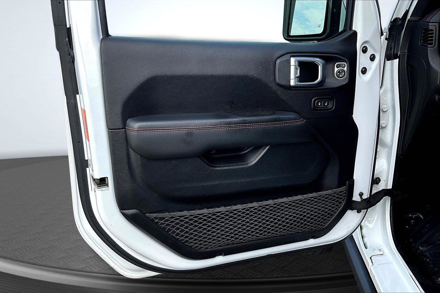 Used 2020 Jeep Gladiator Rubicon image 24