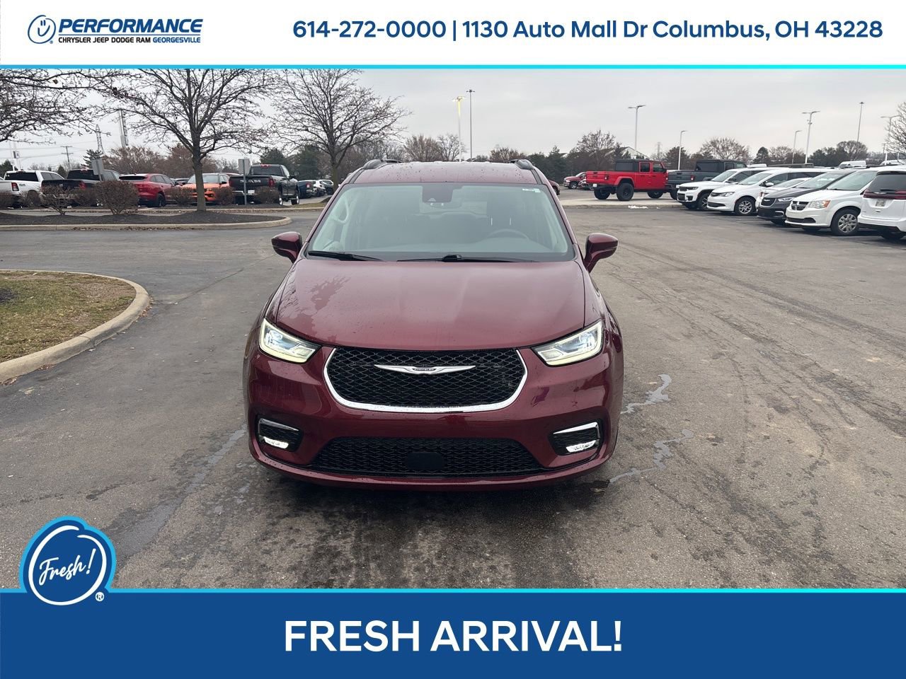 Used 2022 Chrysler Pacifica Touring-L image 9