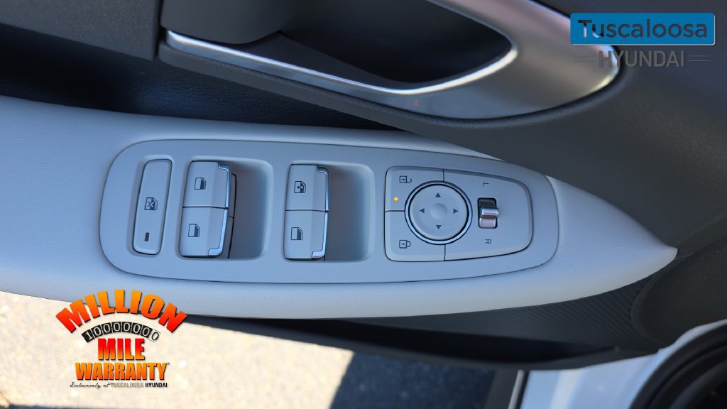 Used 2025 Hyundai Sonata SE FWD image 13