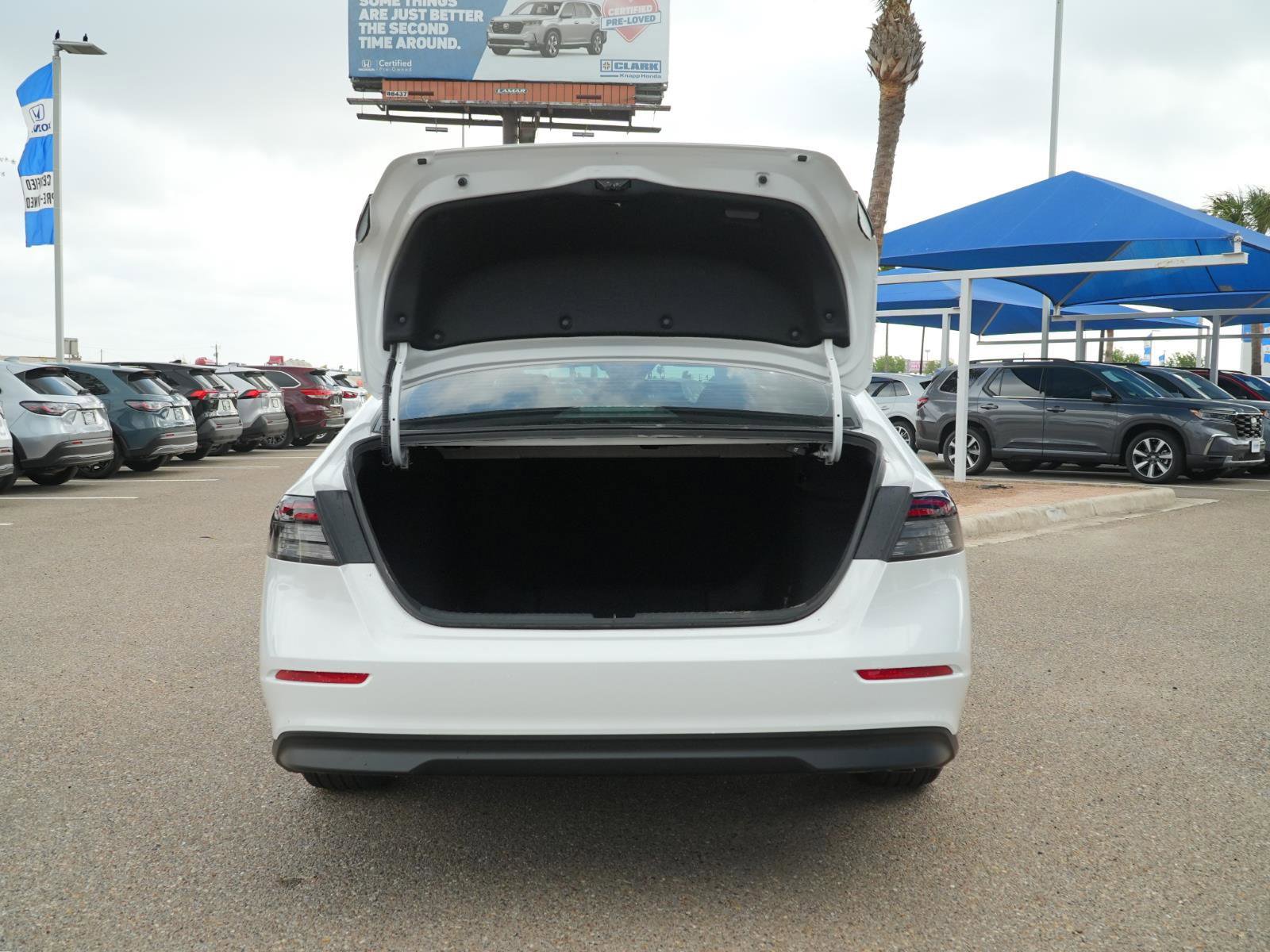 Used 2025 Honda Accord LX image 7