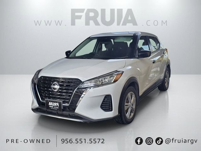 Used 2023 Nissan Kicks S image 1
