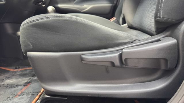 Used 2018 Nissan Versa Note SV FWD image 20