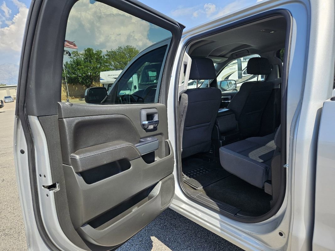 Used 2017 Chevrolet Silverado 1500 LT w/ LT Eassist Package AWD/4WD image 25