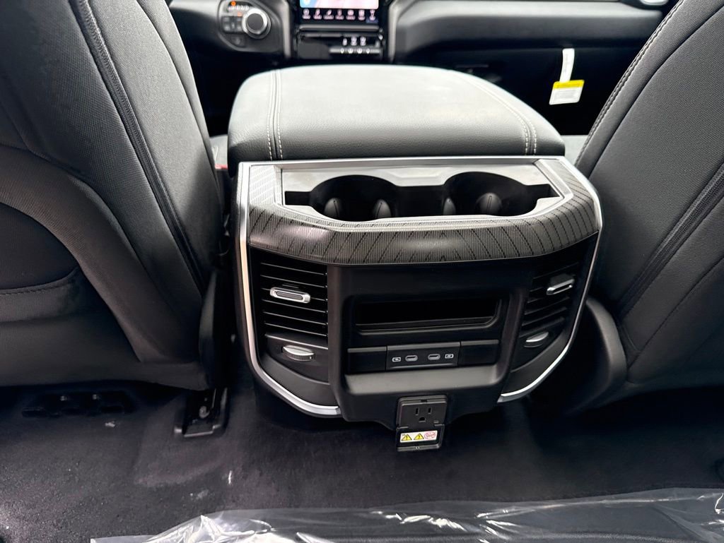 New 2026 RAM 1500 4x4 Crew Cab image 23