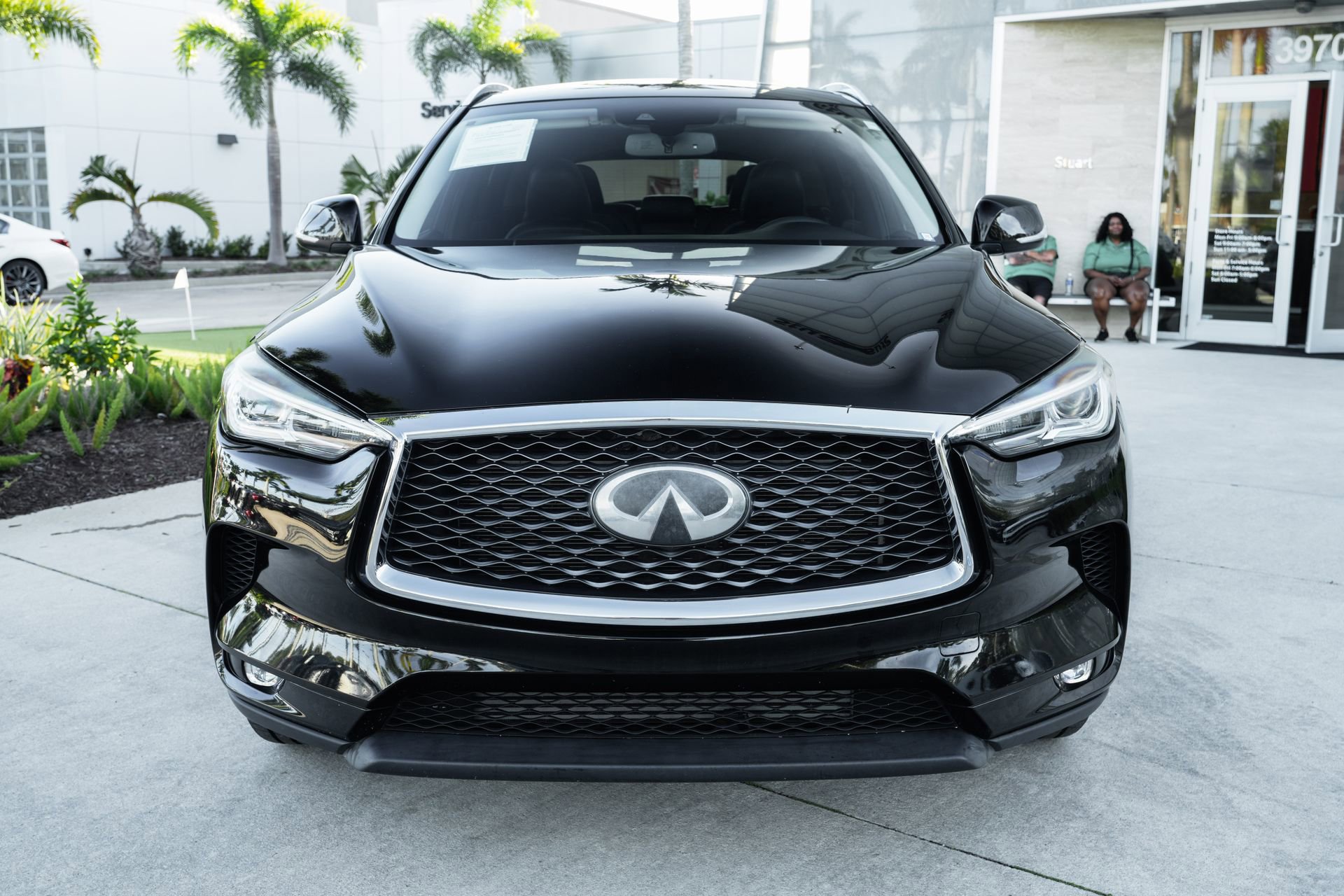 Used 2019 INFINITI QX50 Luxe w/ Navigation Package image 3