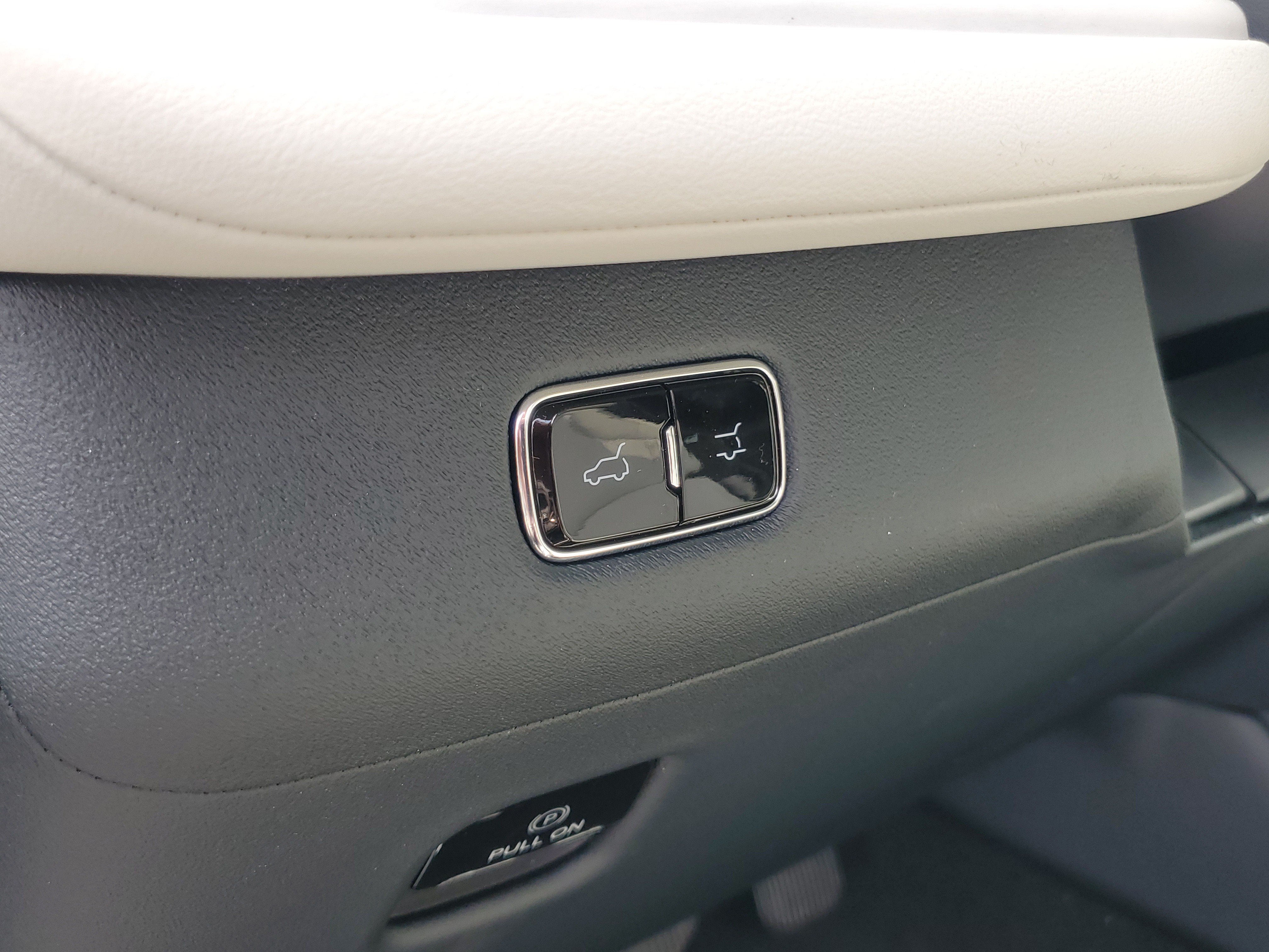 New 2026 Lincoln Navigator Reserve w/ Jet Appearance Package AWD/4WD image 15