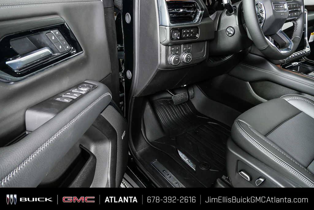 New 2026 GMC Yukon XL Denali w/ Sun & Power Step Package AWD/4WD image 8