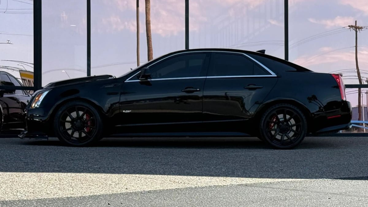 Used 2012 Cadillac CTS V RWD image 5