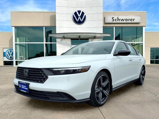 Used 2024 Honda Accord Sport image 9