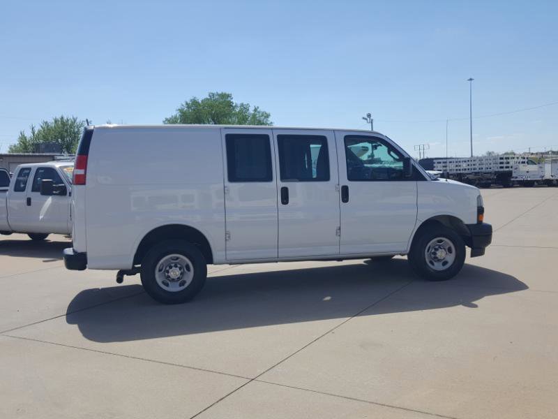 Used 2020 Chevrolet Express 2500 w/ Driver Convenience Package RWD image 6