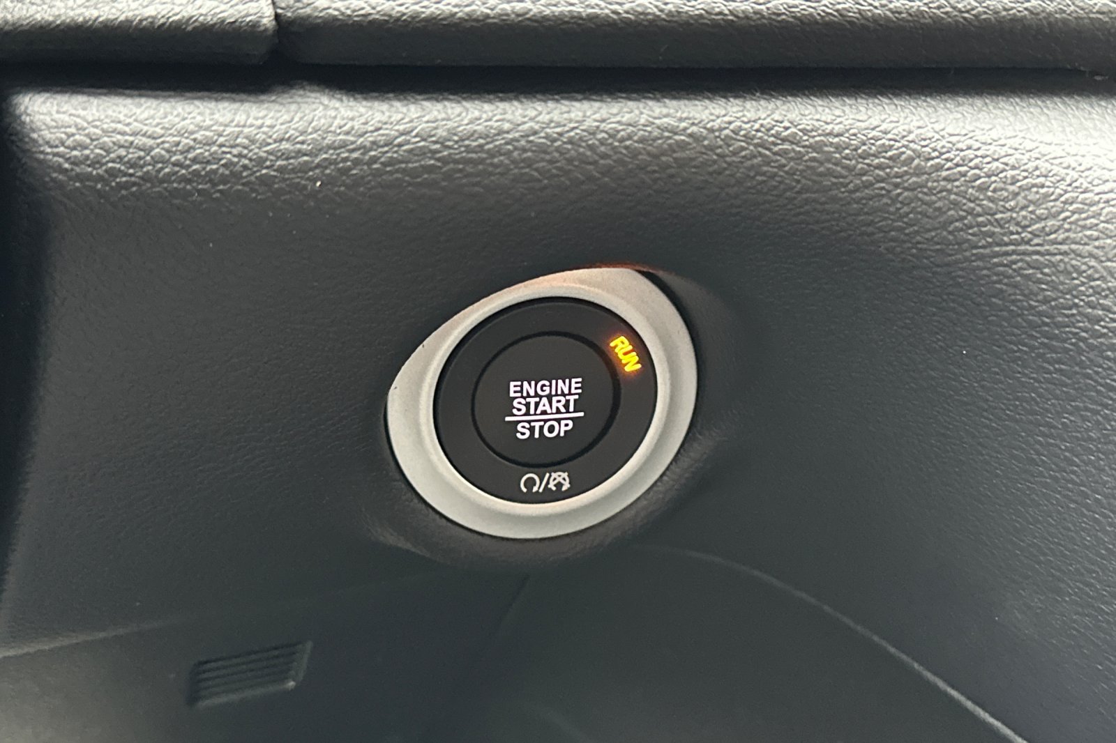 New 2026 Chrysler Voyager LX FWD image 23