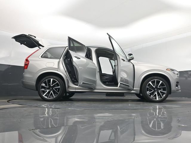 Used 2023 Volvo XC90 B6 Plus w/ Protection Package image 7