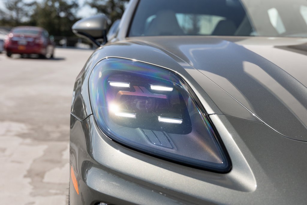 Certified 2025 Porsche Panamera 4S image 13