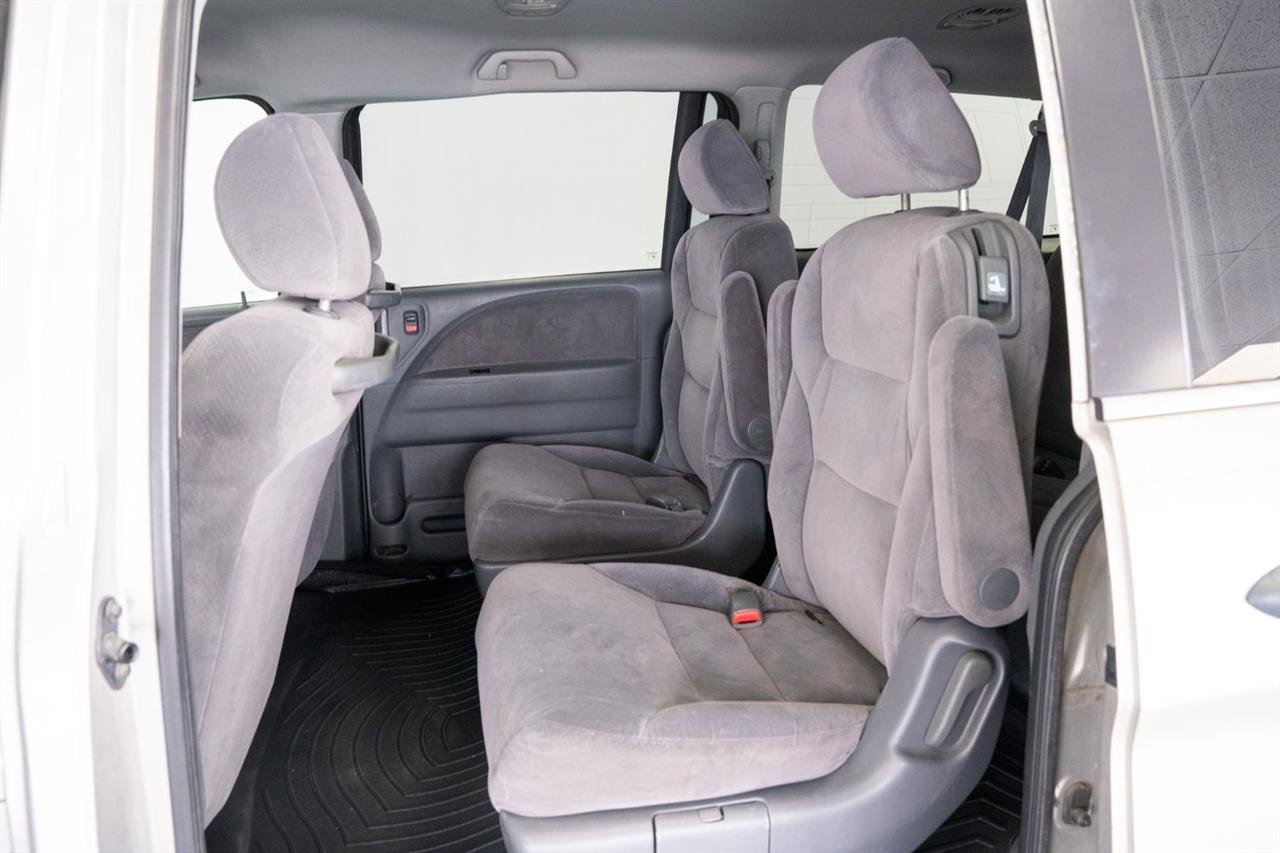Used 2005 Honda Odyssey LX image 17